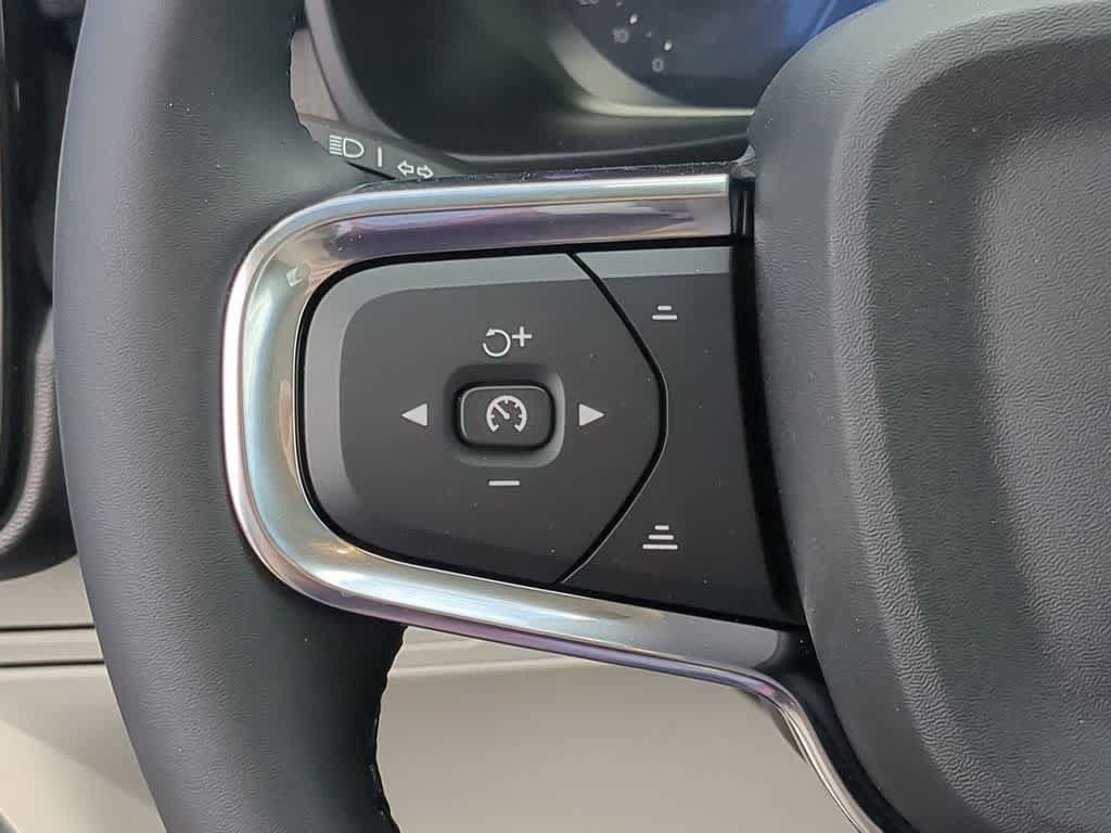 New 2026 Volvo XC40 B5 Plus w/ Climate Package AWD/4WD image 22