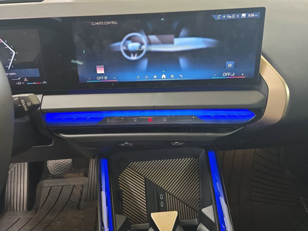 Used 2025 BMW X3 xDrive30i w/ Convenience Package image 23