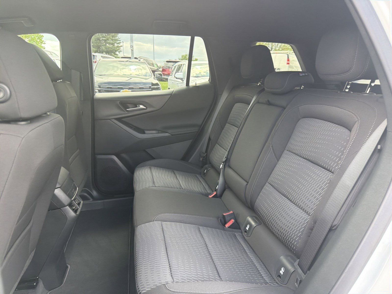New 2026 Chevrolet Equinox LT w/ Safety and Technology Package AWD/4WD image 24