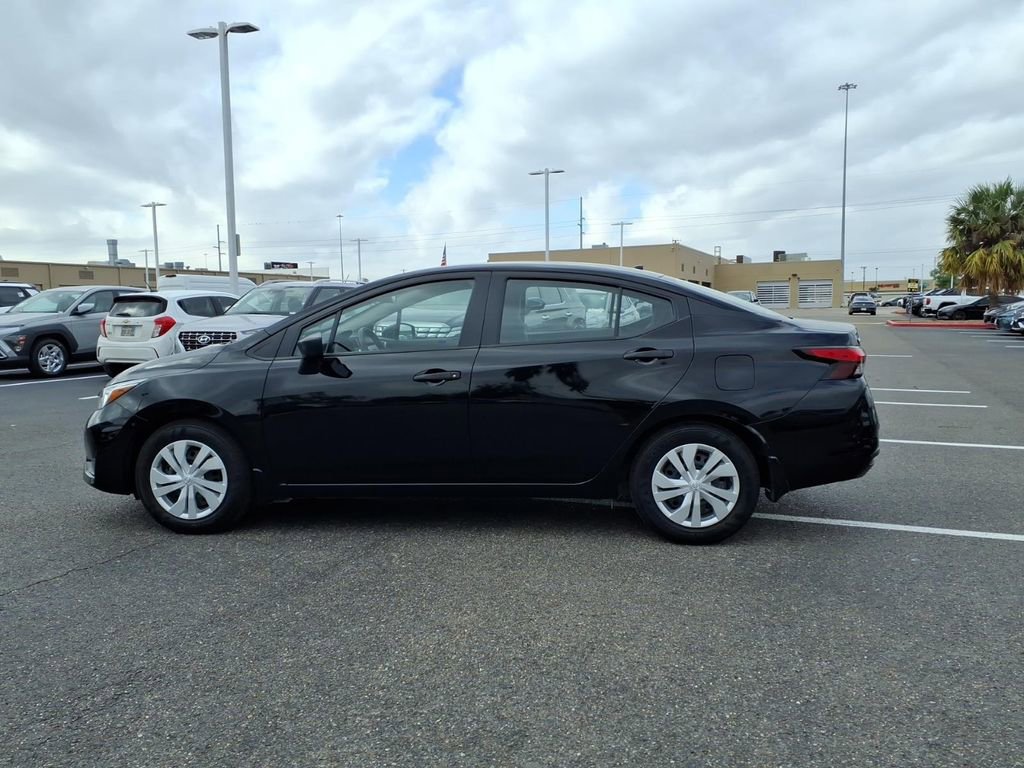 Used 2024 Nissan Versa S w/ Trunk Package image 2