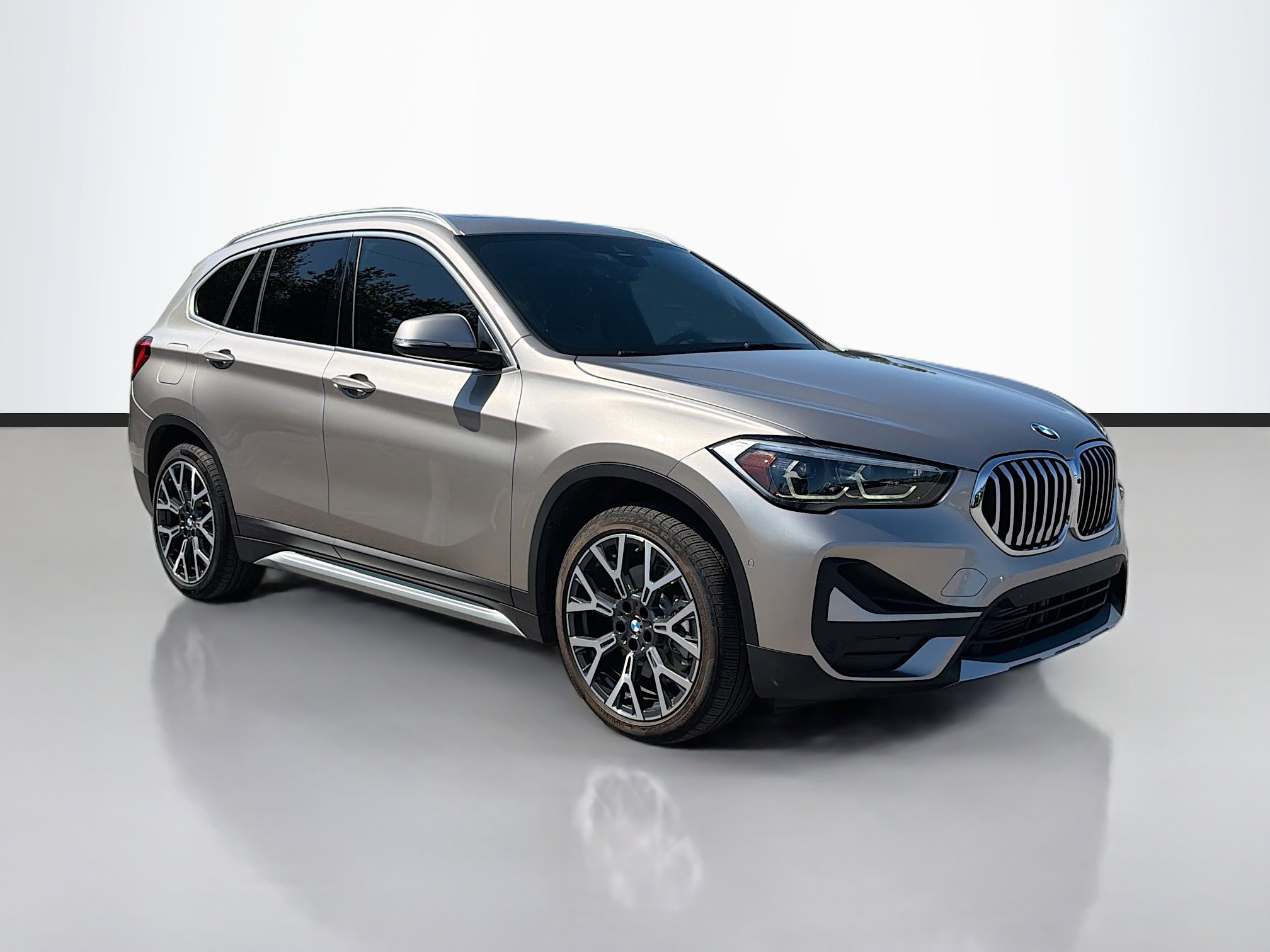 Used 2021 BMW X1 xDrive28i w/ Premium Package AWD/4WD image 7