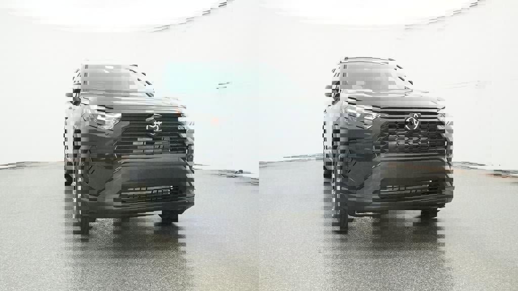 New 2025 Toyota RAV4 XLE image 30