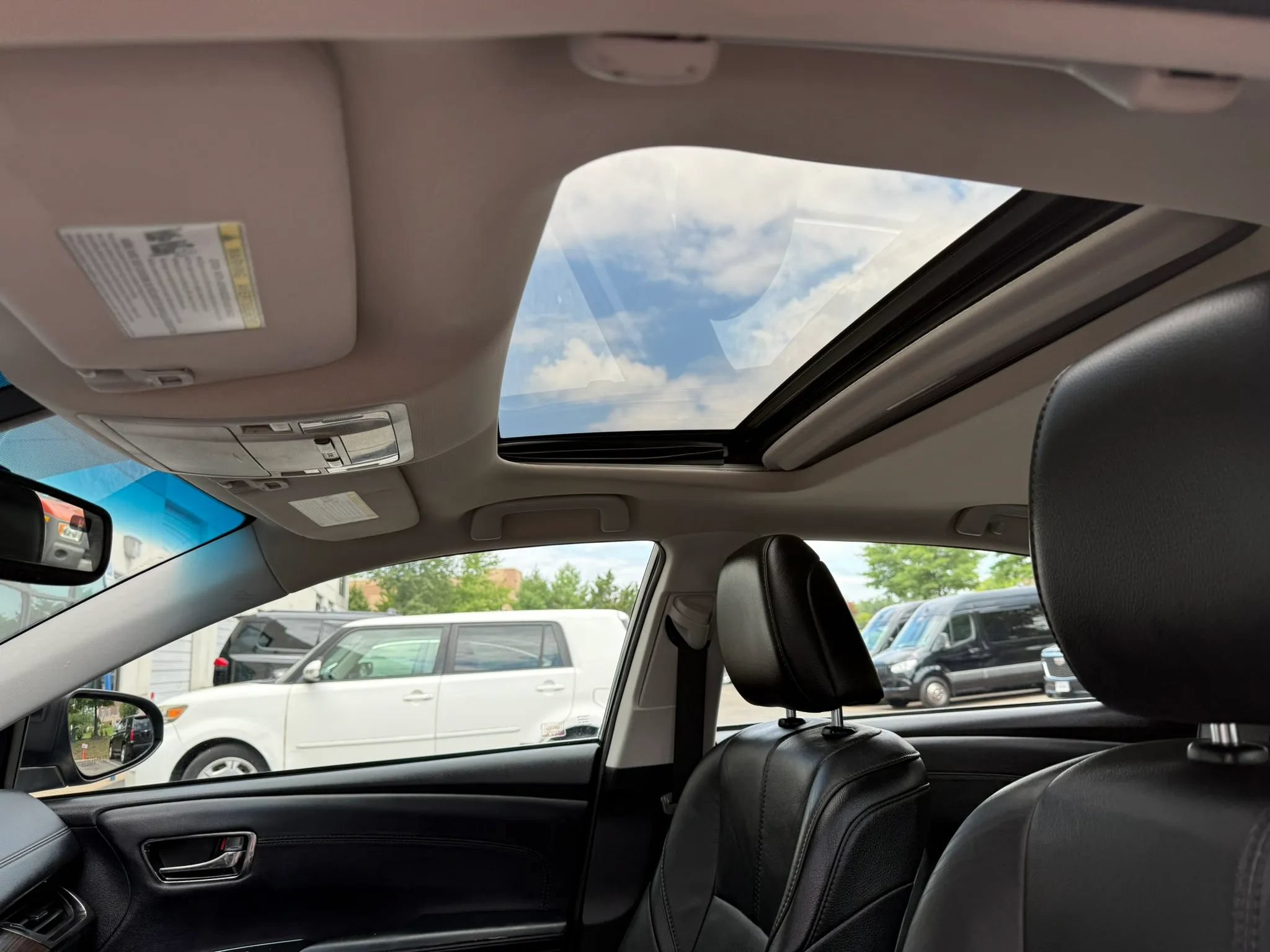 Used 2013 Toyota Avalon XLE Touring FWD image 27