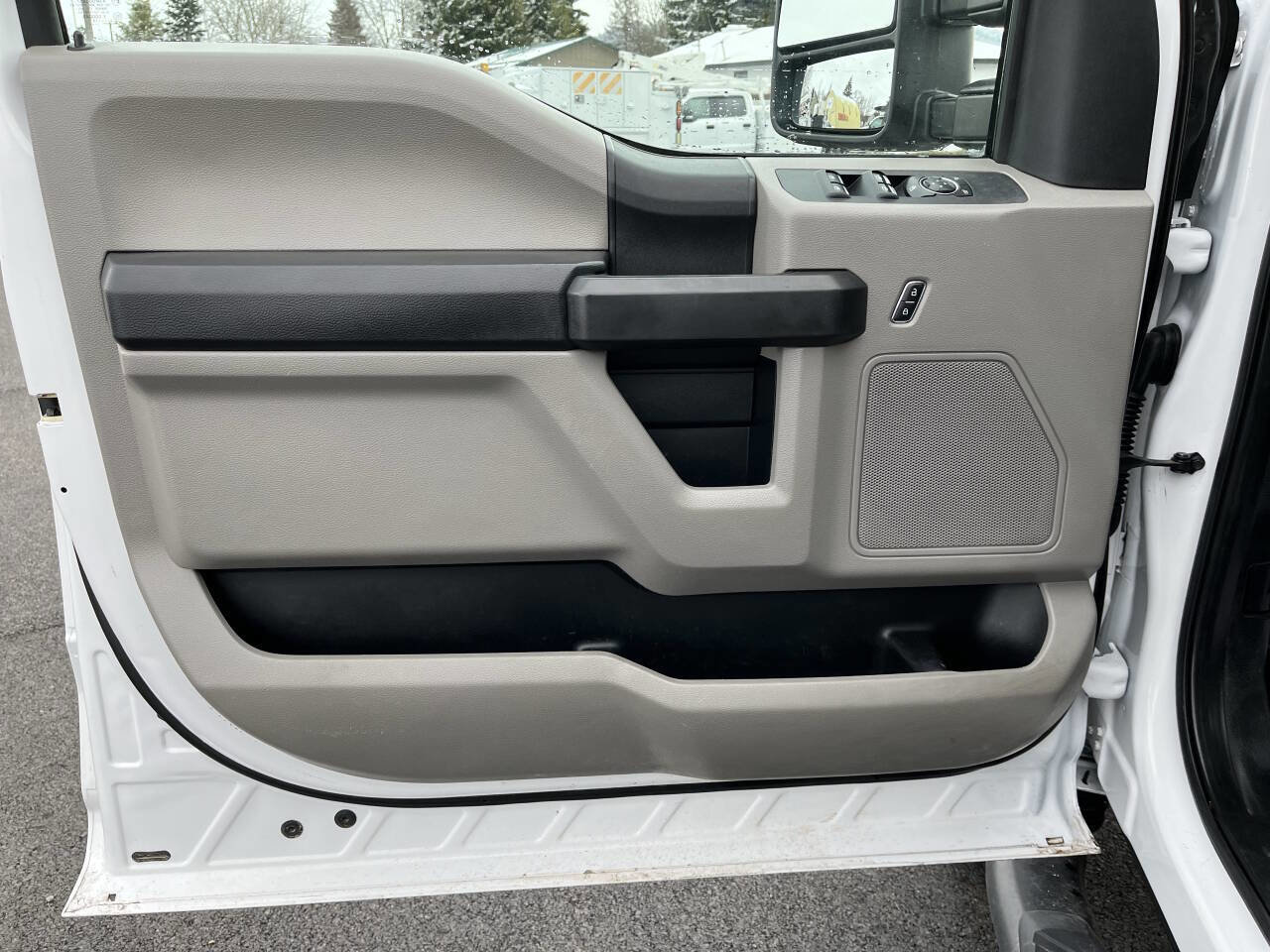 Used 2019 Ford F250 XL w/ Power Equipment Group AWD/4WD image 10
