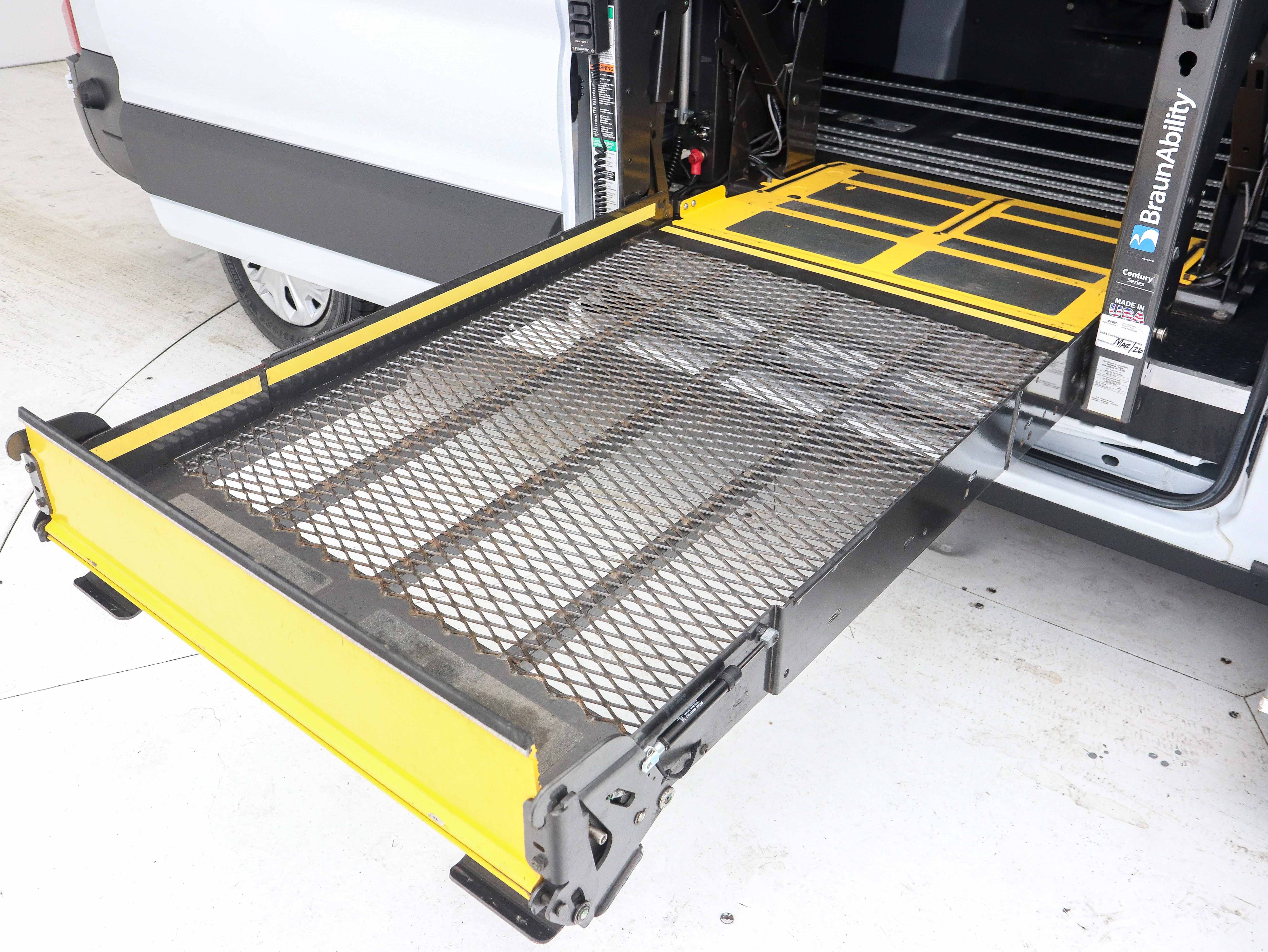 Used 2019 Ford Transit 350 XL image 16