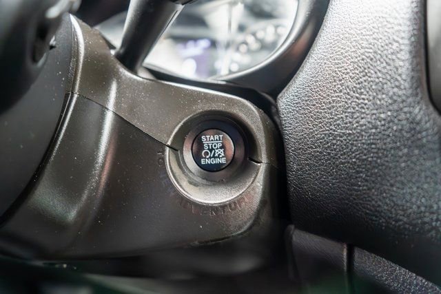 Used 2020 Jeep Renegade Latitude w/ Cold Weather Group image 25