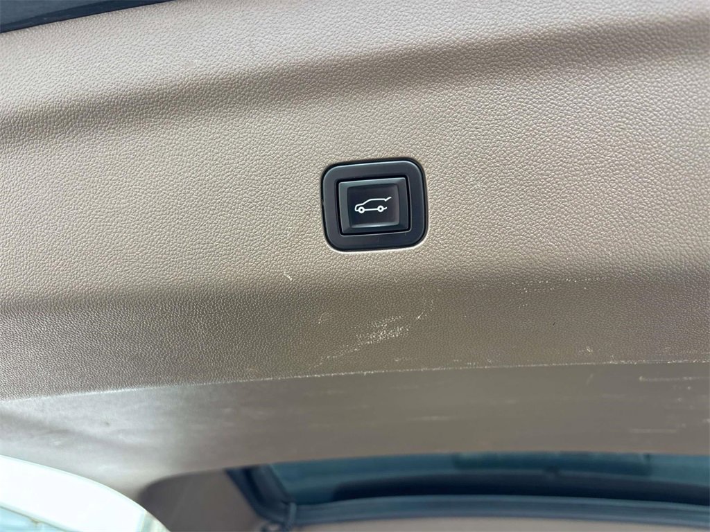 Used 2021 GMC Yukon Denali w/ Denali Ultimate Package image 17