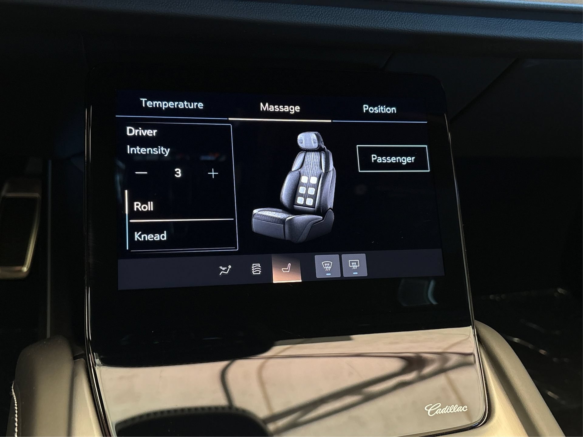 New 2027 Cadillac Vistiq Sport AWD/4WD image 31