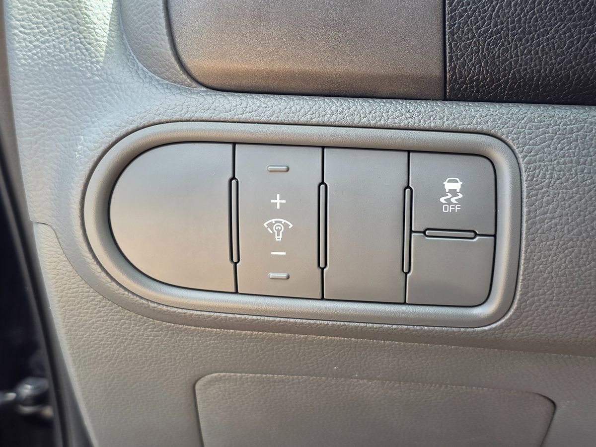 Used 2017 Kia Forte LX FWD image 36