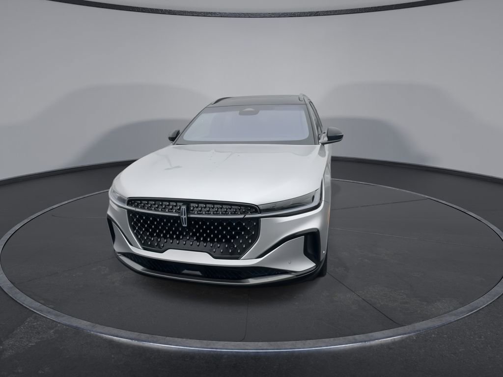 Used 2024 Lincoln Nautilus Reserve w/ Equipment Group 202A image 3