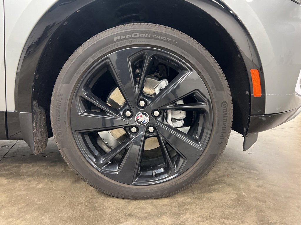 Certified 2023 Buick Envision Essence w/ Sport Touring Package image 20