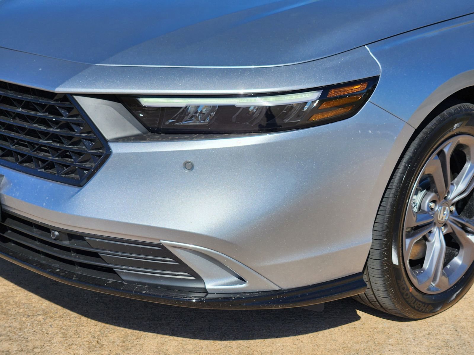 New 2025 Honda Accord EX-L image 9