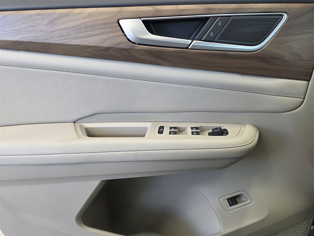 New 2026 Volkswagen Atlas SE image 16