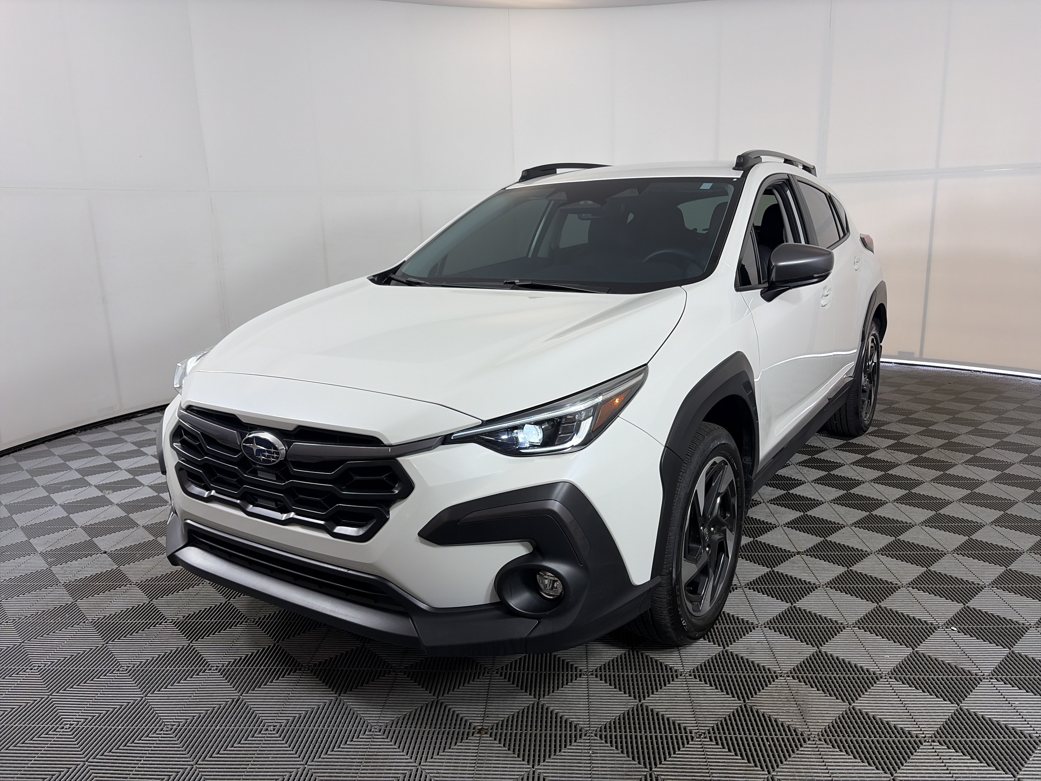 Used 2025 Subaru Crosstrek 2.5i Limited w/ Crosstrek Mirror Package AWD/4WD image 2
