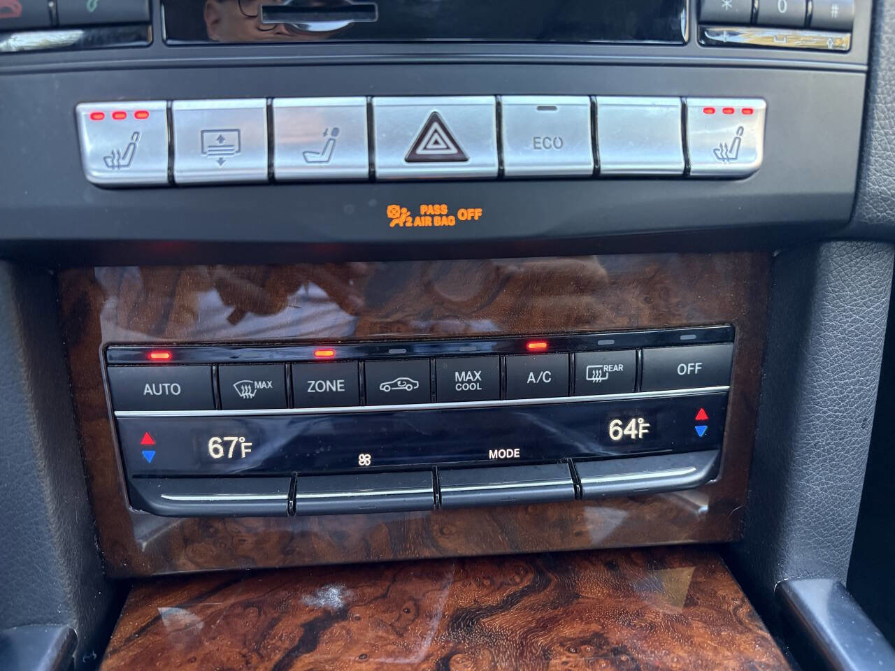 Used 2014 Mercedes-Benz E 250 BlueTEC Sedan image 27