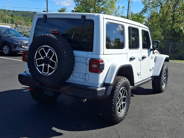 Used 2025 Jeep Wrangler Unlimited Rubicon w/ Safety Group AWD/4WD image 13