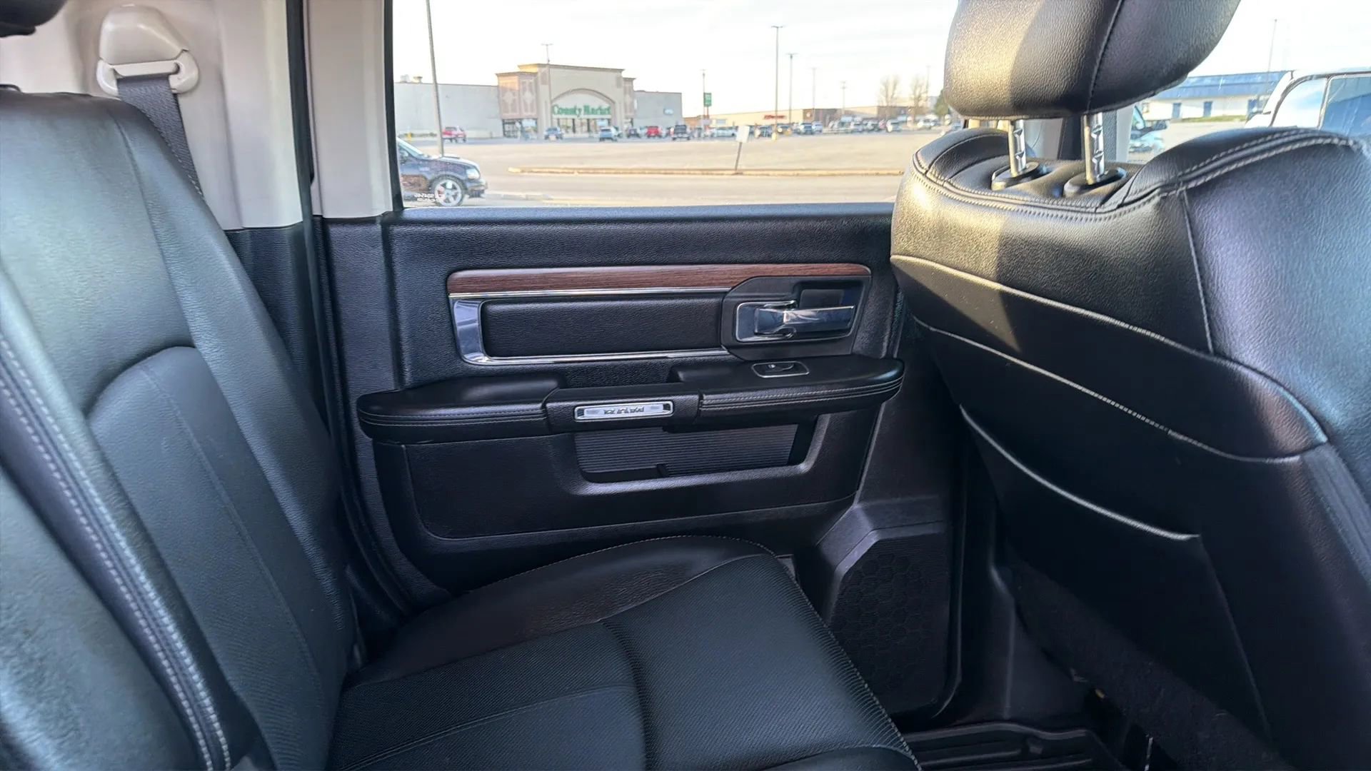 Used 2018 RAM 3500 Laramie image 80