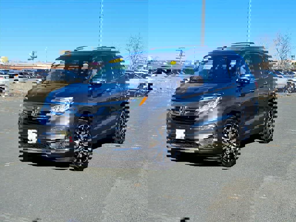 Certified 2019 Honda Pilot Touring image 1