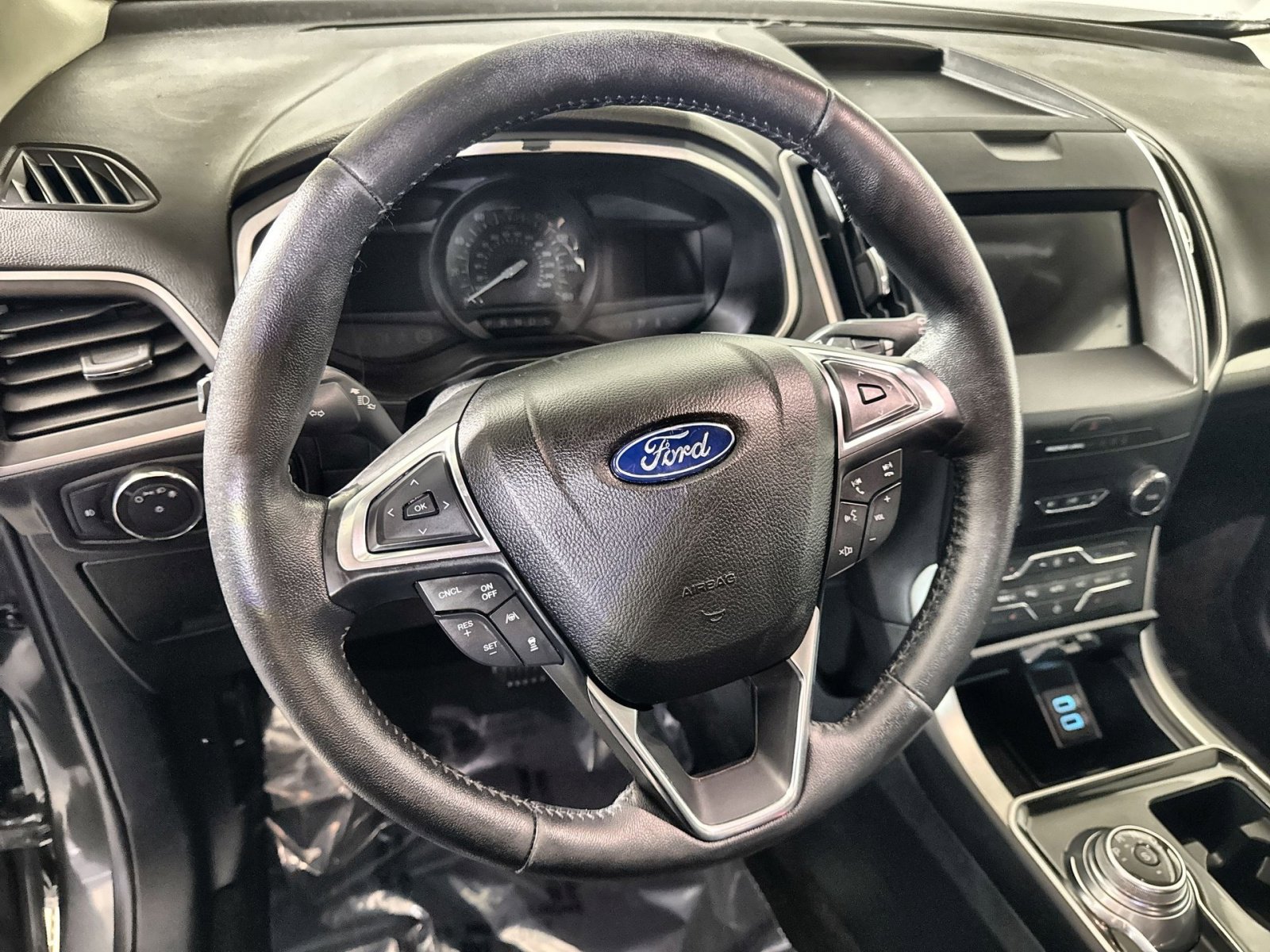 Used 2020 Ford Edge SEL w/ Convenience Package image 16