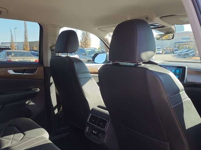 Used 2025 Volkswagen Atlas SE image 20