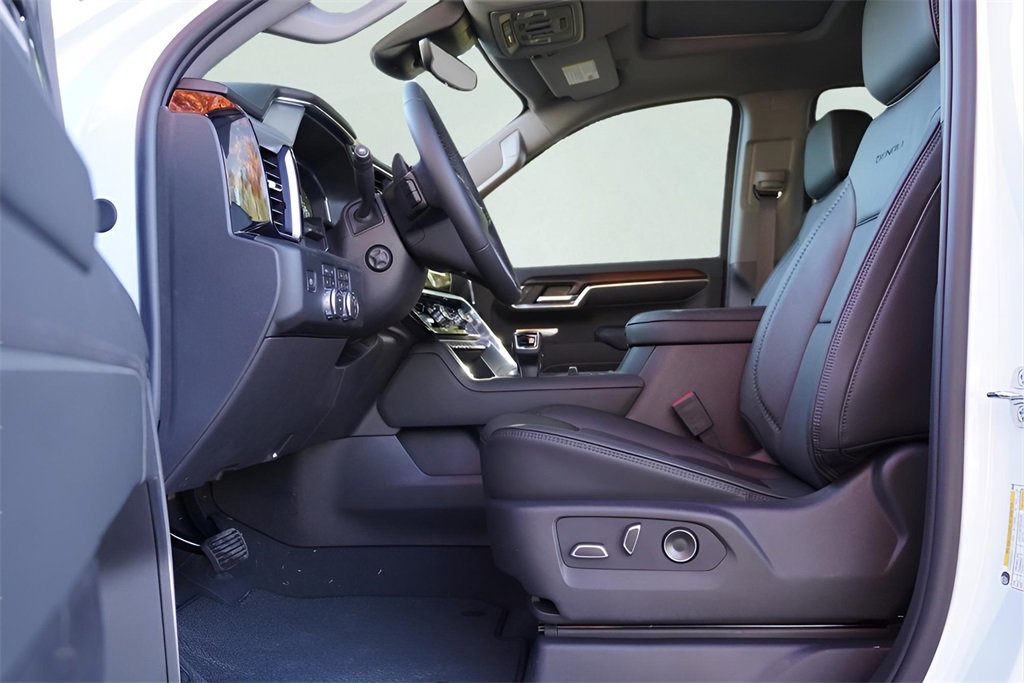 New 2026 GMC Sierra 1500 Denali w/ Denali Reserve Package image 30