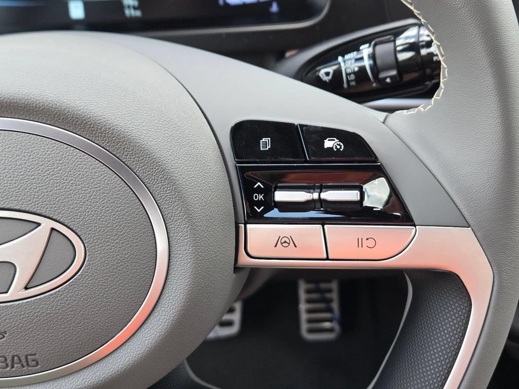 New 2026 Hyundai Elantra Sport FWD image 22