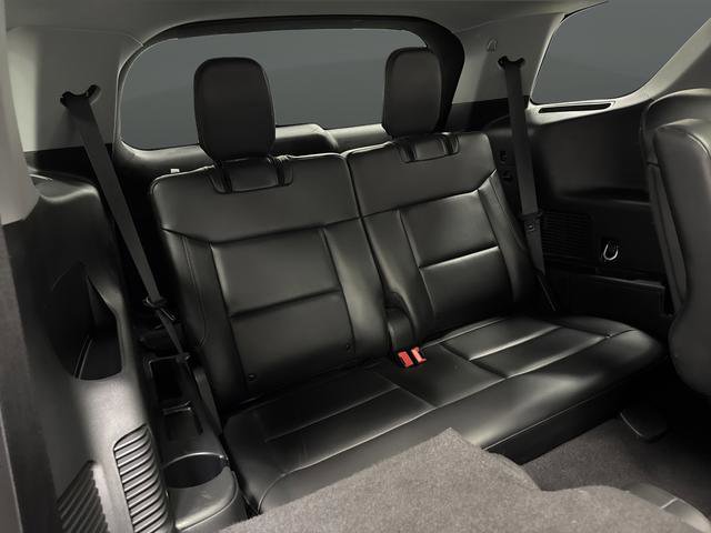 Used 2023 Ford Explorer XLT AWD/4WD image 32