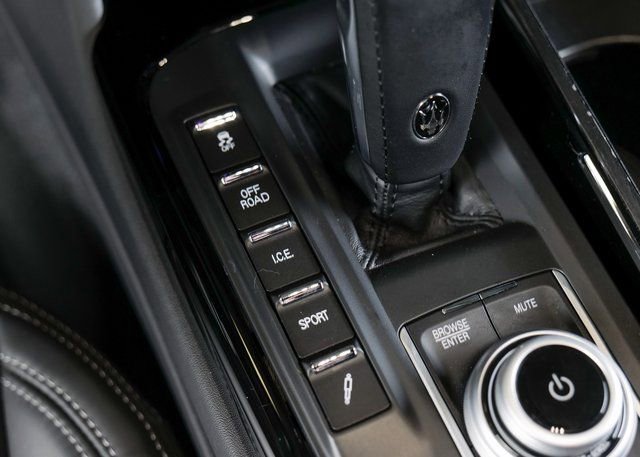 Used 2022 Maserati Levante Modena image 15