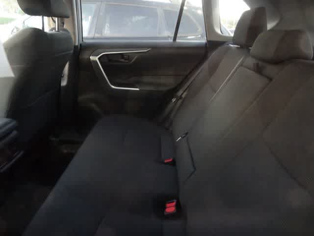 Used 2023 Toyota RAV4 LE AWD/4WD image 8