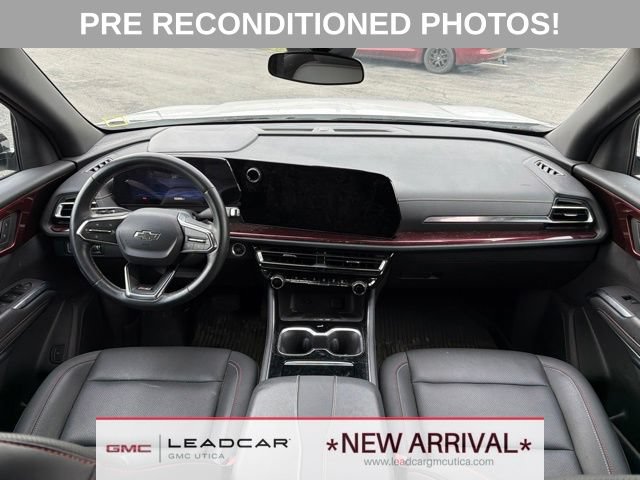Used 2025 Chevrolet Traverse Z71 w/ LPO, Floor Liner Package AWD/4WD image 17