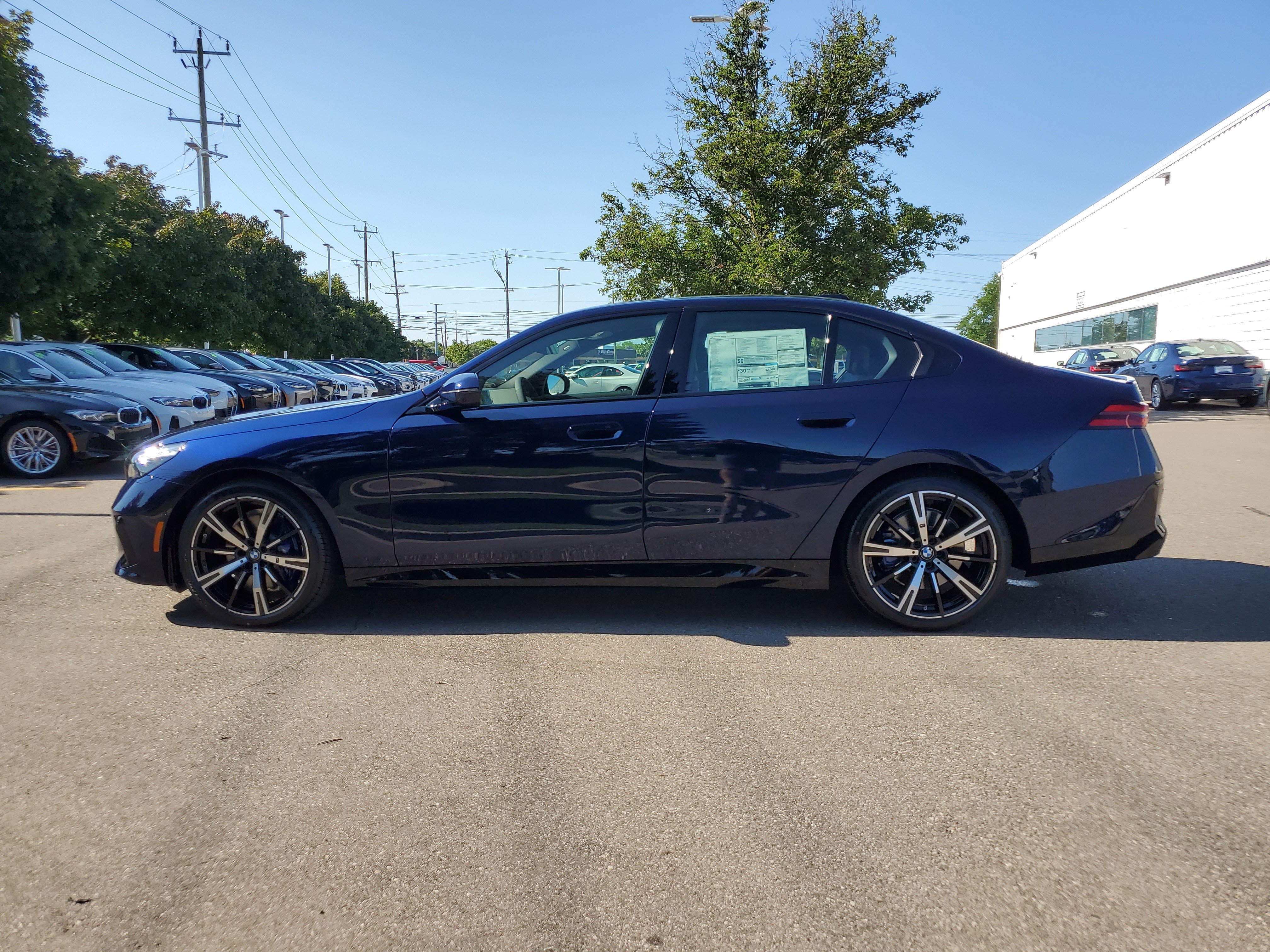 New 2027 BMW 530i xDrive w/ M Sport Package AWD/4WD image 2
