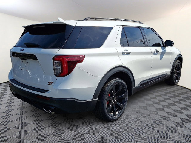 Certified 2022 Ford Explorer ST w/ Equipment Group 401A AWD/4WD image 6
