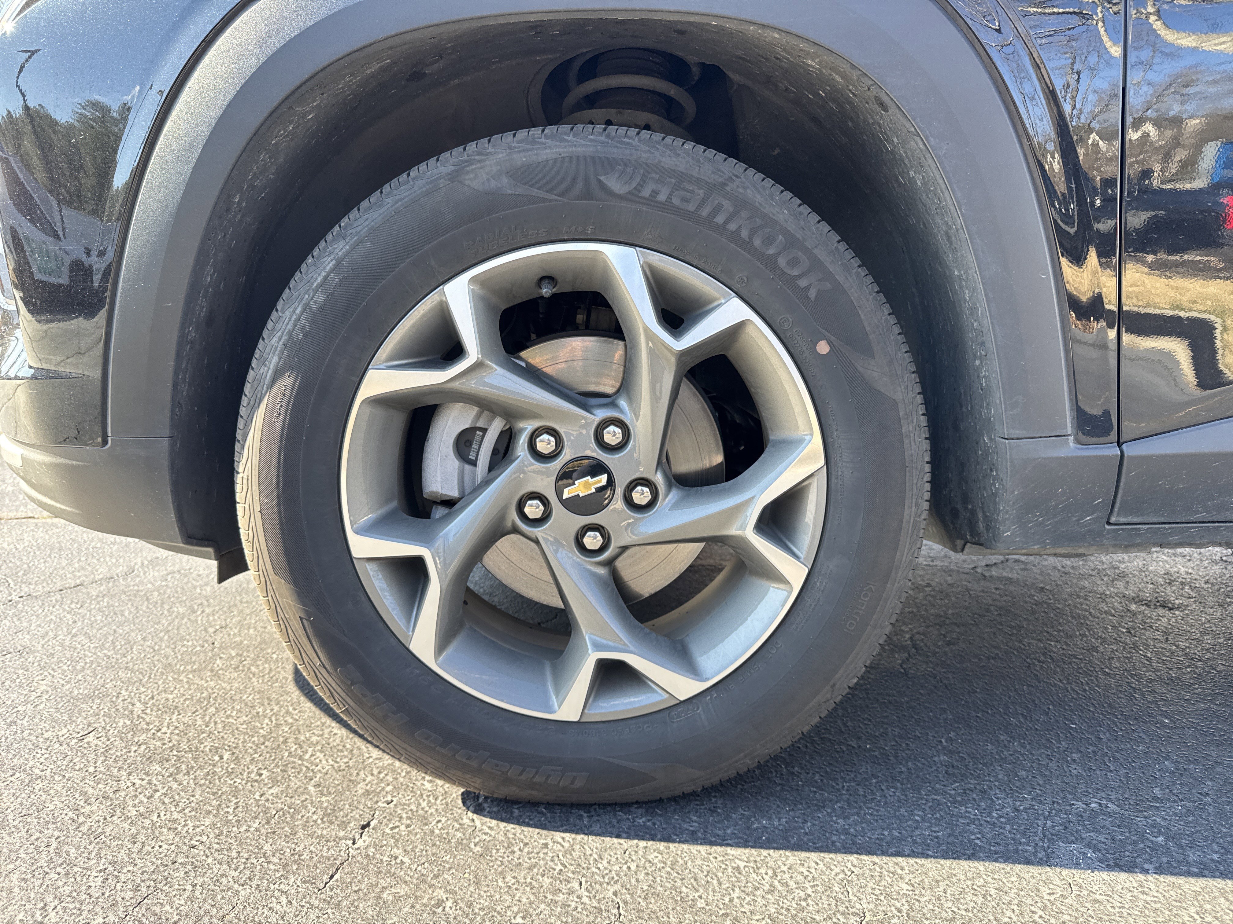 Certified 2025 Chevrolet Trax LT image 9