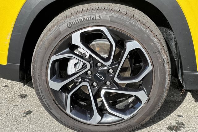 Certified 2025 Chevrolet Trax RS w/ Driver Confidence Package image 41