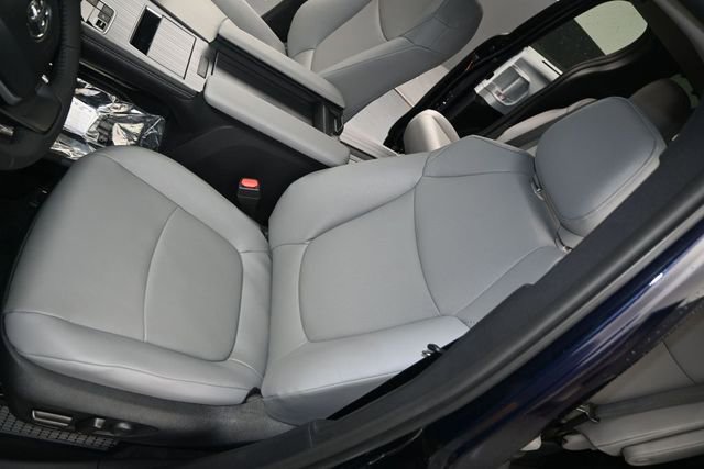 Used 2026 Toyota Sienna XLE AWD/4WD image 10