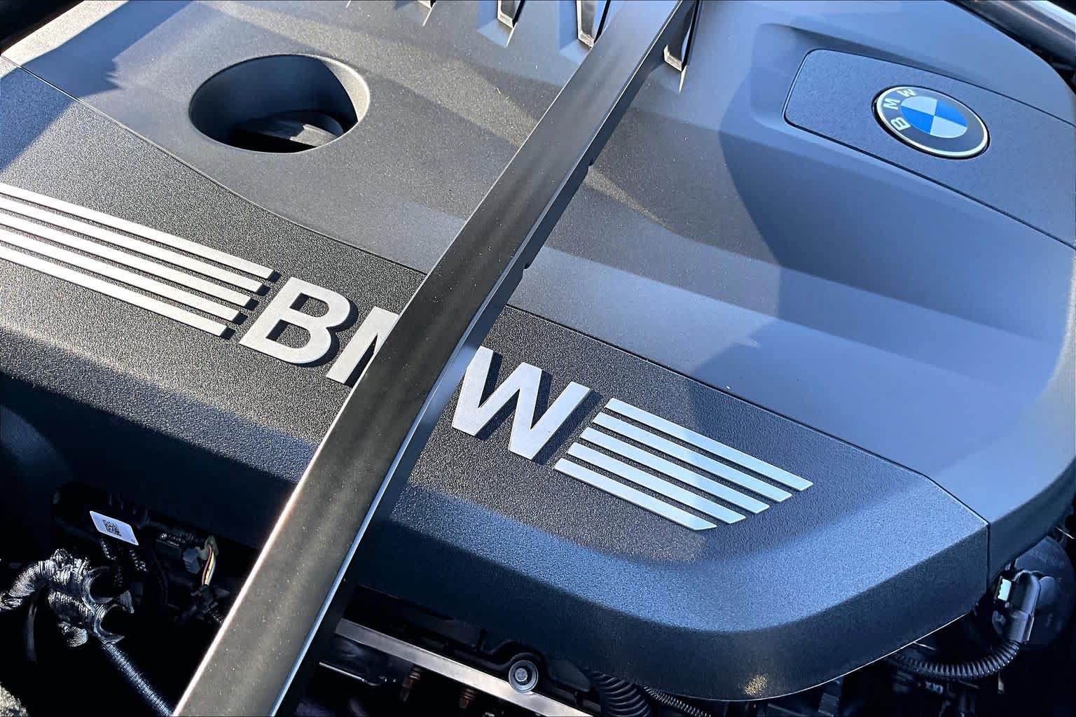 New 2027 BMW 740i w/ Executive Package RWD image 17