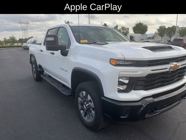 Used 2024 Chevrolet Silverado 2500 Custom w/ Custom Value Package image 3