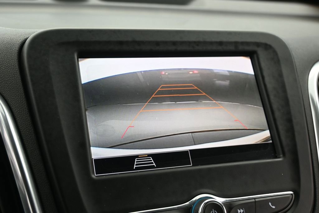 Used 2024 Chevrolet Equinox LS FWD image 16