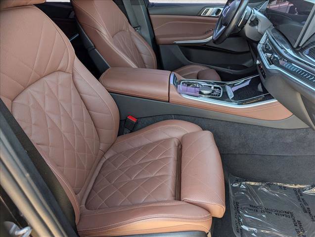 Certified 2025 BMW X5 sDrive40i w/ M Sport Package RWD image 23