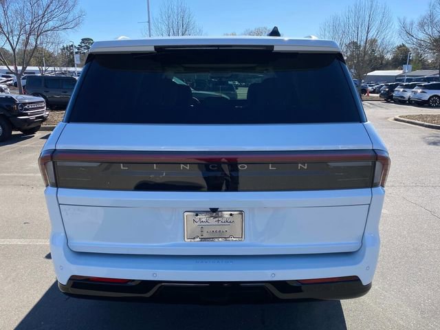 New 2026 Lincoln Navigator Reserve AWD/4WD image 28