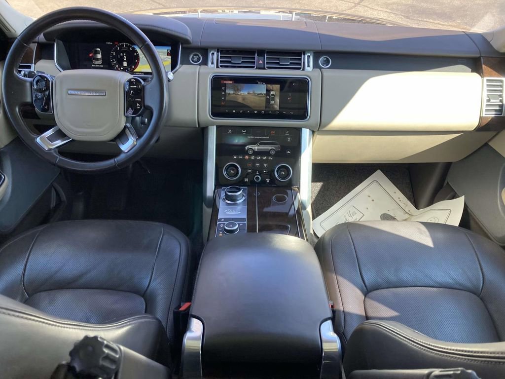 Used 2020 Land Rover Range Rover HSE image 10