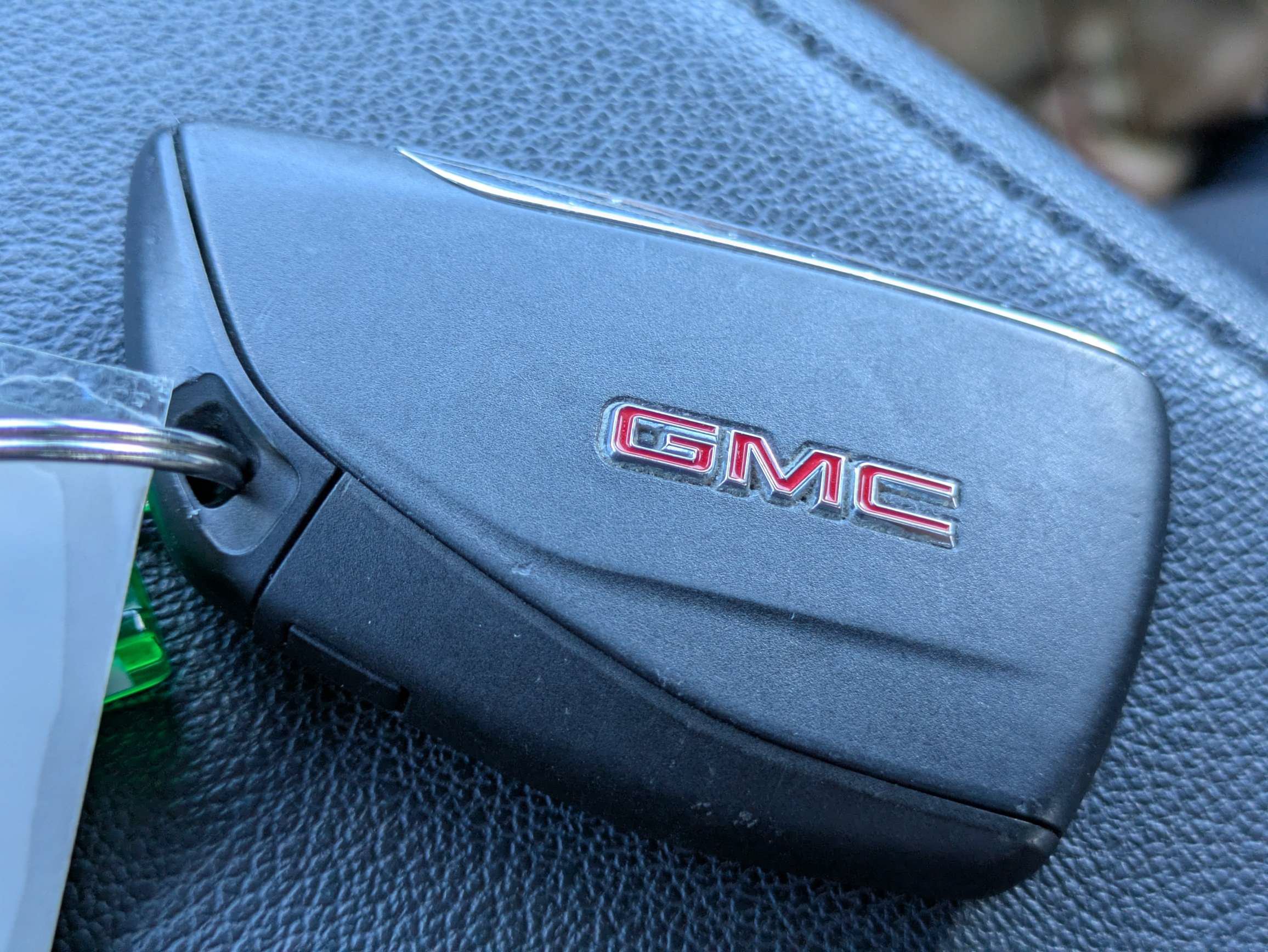 Certified 2025 GMC Sierra 1500 SLT RWD image 22