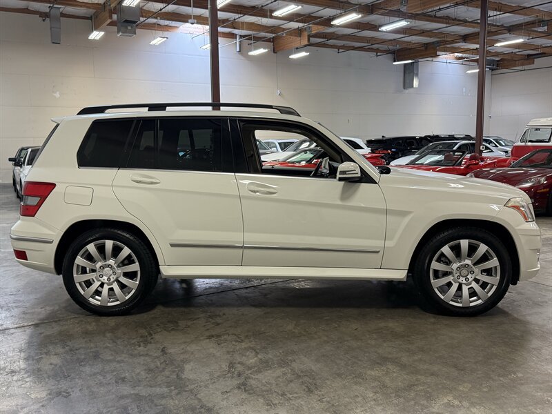 Used 2012 Mercedes-Benz GLK 350 4MATIC image 8
