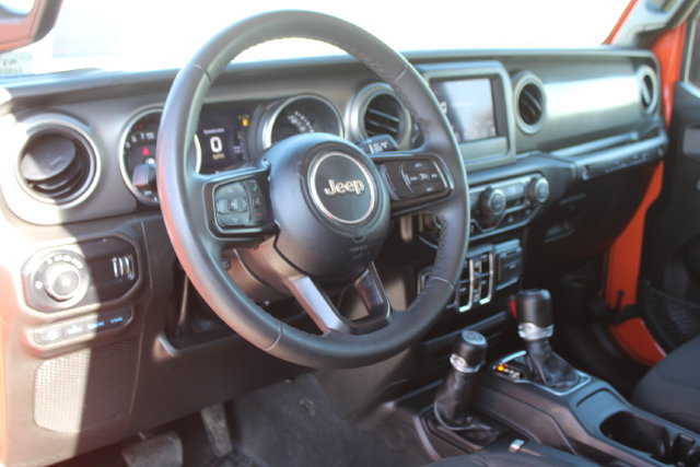 Used 2023 Jeep Wrangler Unlimited w/ Convenience Group AWD/4WD image 16