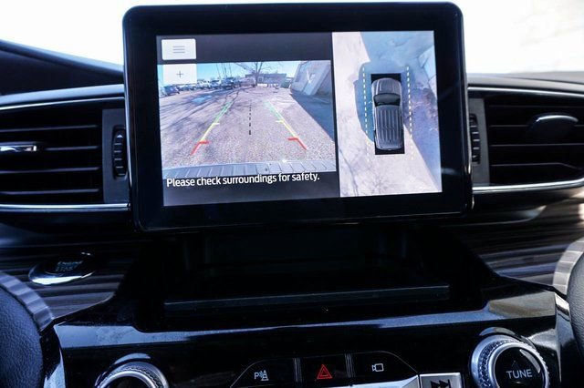 Used 2023 Ford Explorer Limited w/ Equipment Group 301A image 26