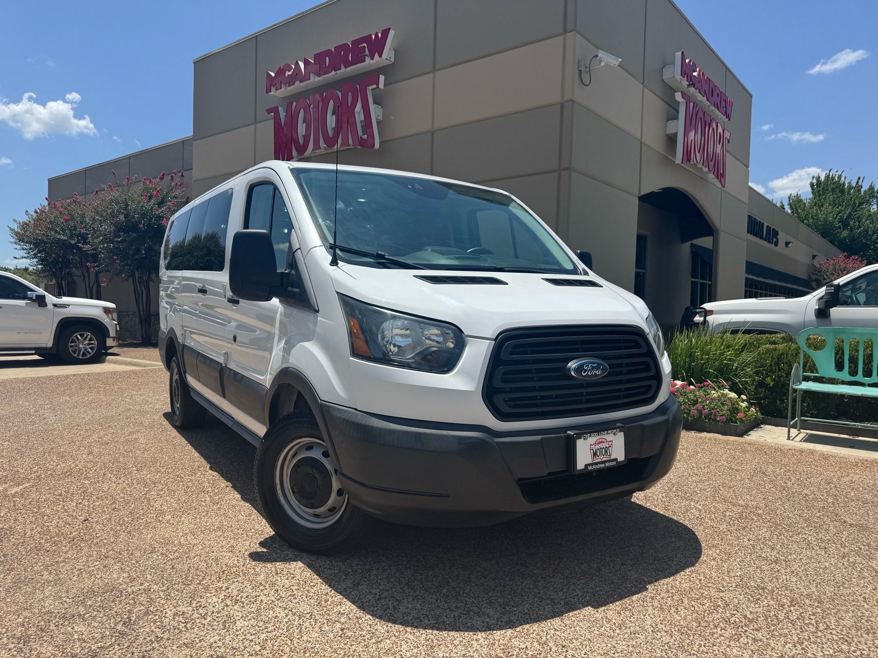 Used 2018 Ford Transit 250 130 Low Roof RWD image 1