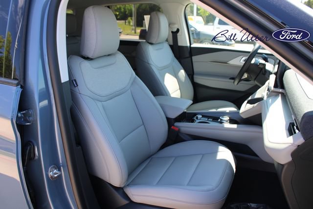 New 2026 Ford Explorer Active w/ Active Comfort Package RWD image 7