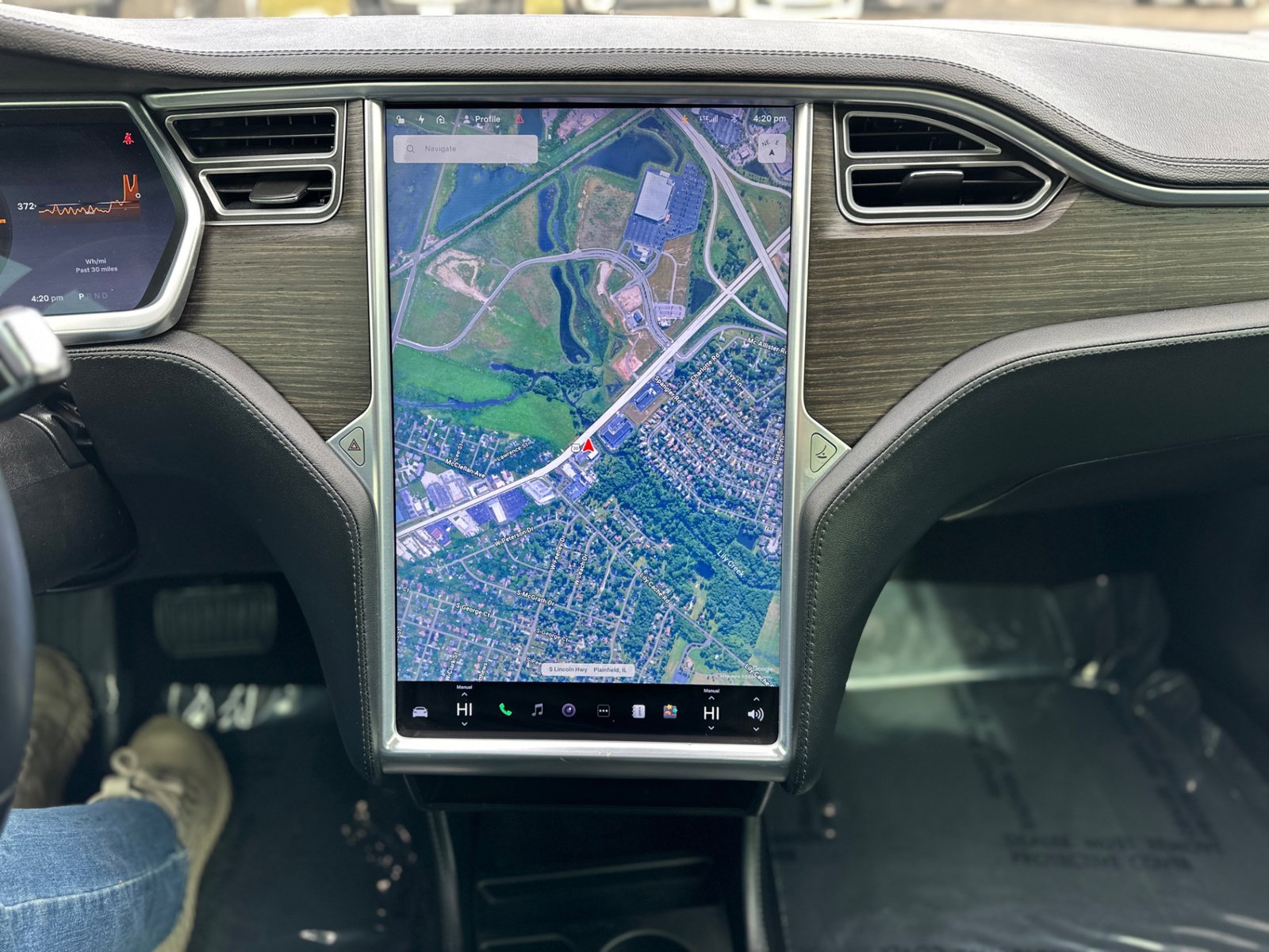 Used 2014 Tesla Model S 85 image 27