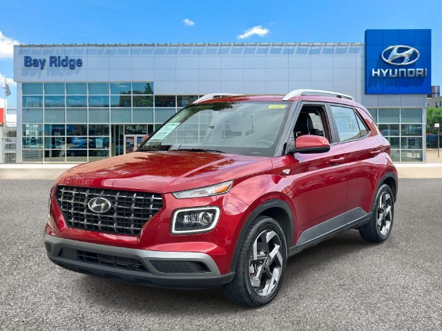 Used 2025 Hyundai Venue Limited FWD image 8