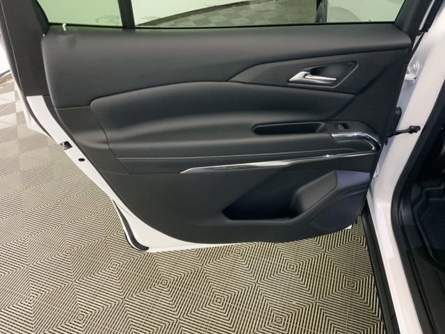 New 2026 Chevrolet Traverse LT w/ Driver Confidence Package image 30